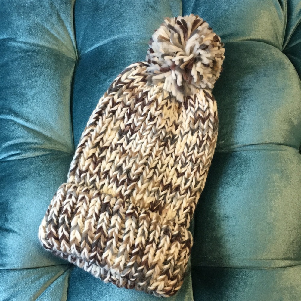 NWT AEO KNIT WINTER HAT